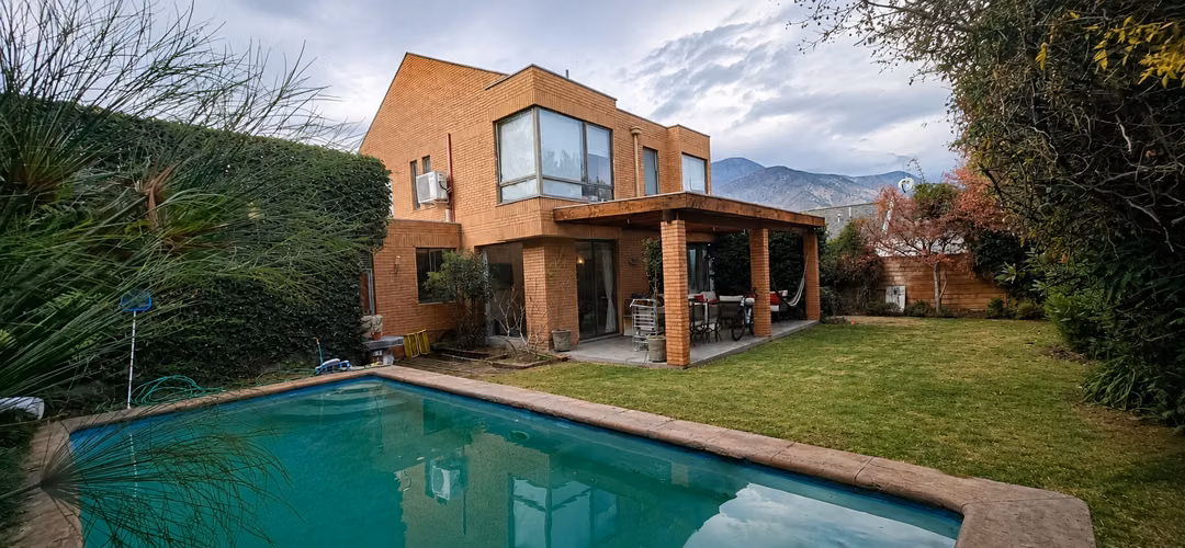 CASA EN VENTA EN COLINA LA GLORIA SAN CARLOS DE APOQUINDO