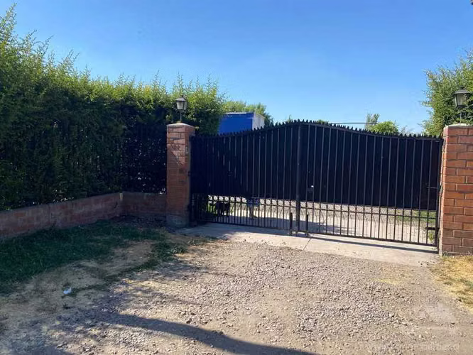 Parcela con Amplia Casa en Venta (178310)
