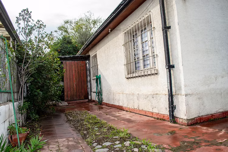 CASA ESTACIÓN CENTRAL: 450m Metro Ecuador | Exenta Contribuciones | Ideal Comercio/Vivienda - Imagen 11