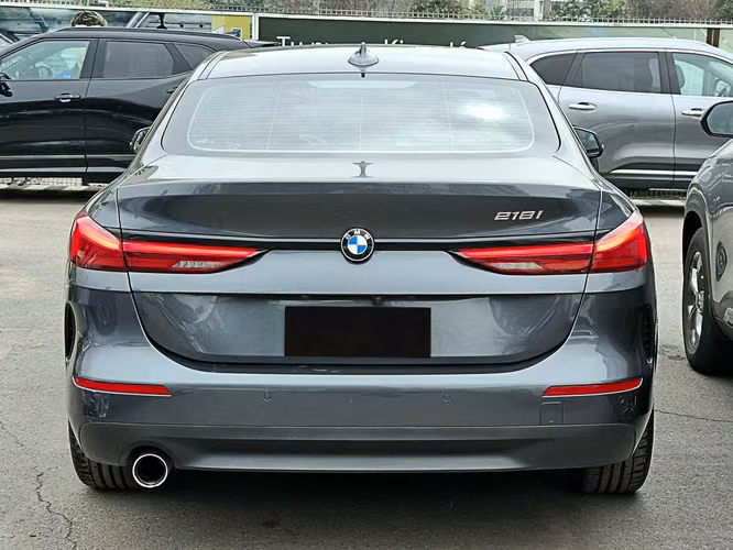 BMW 218 2021