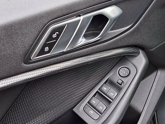 BMW 218 2021