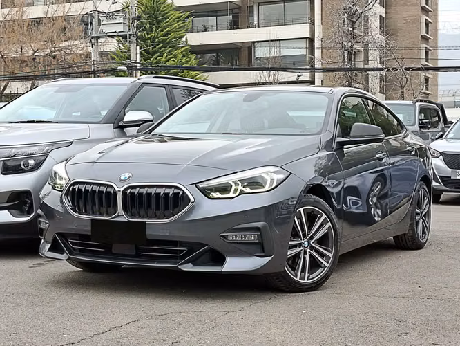 BMW 218 2021