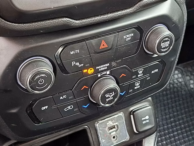 JEEP RENEGADE 2022
