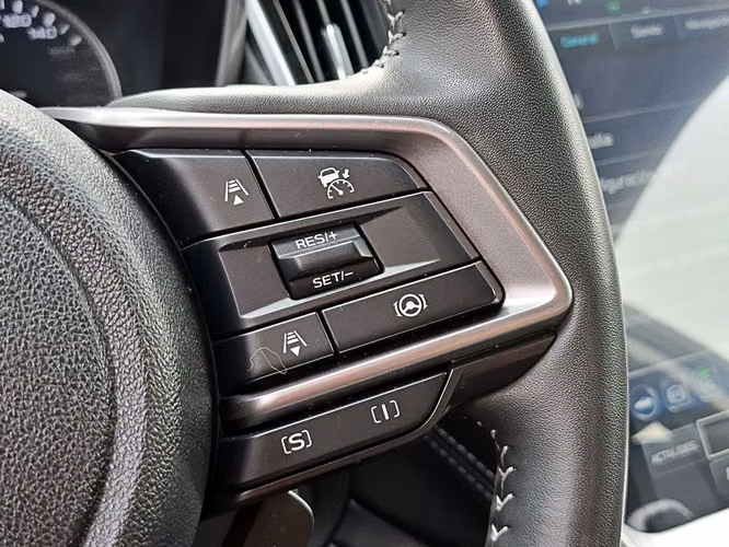 SUBARU OUTBACK 2023