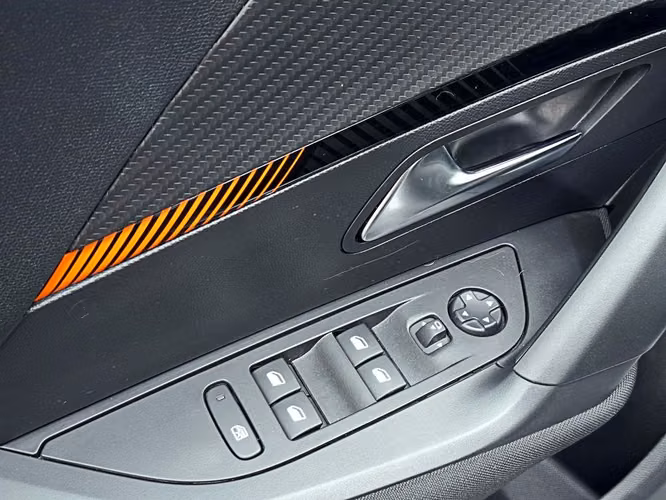 PEUGEOT 2008 2022