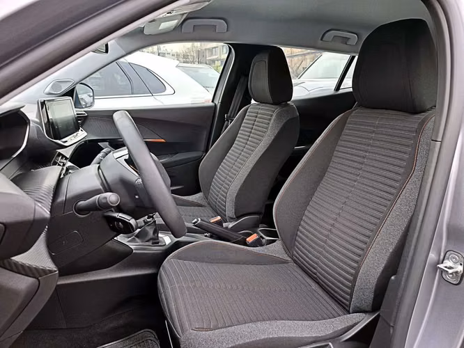 PEUGEOT 2008 2022