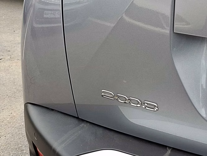 PEUGEOT 2008 2022