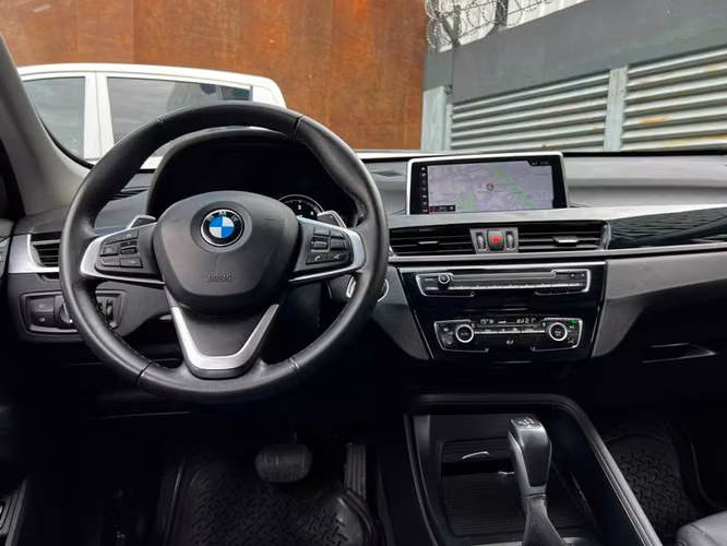 BMW X1 SDRIVE18D DYNAMIC - 2021 | 410