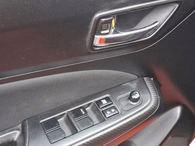 SUZUKI SWIFT 2024