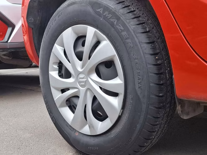SUZUKI SWIFT 2024