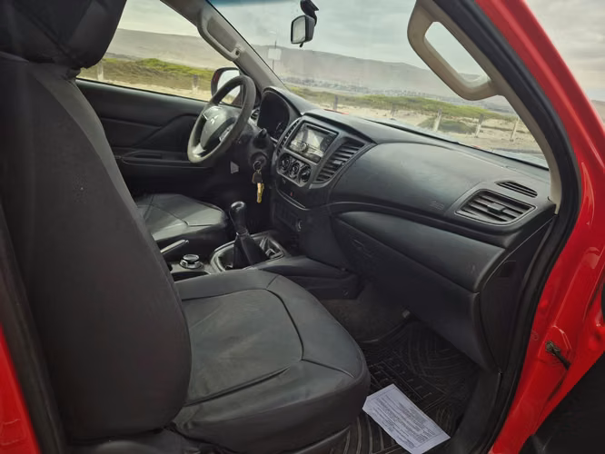 MITSUBISHI L200 4x4 LIBERADA