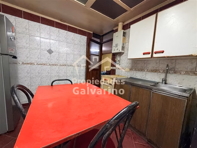 Amplia casa en venta de 3 dorm. en Las Compañias
