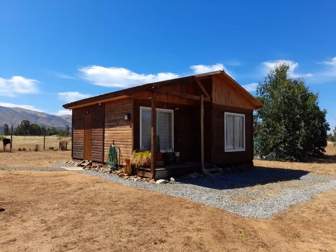 SE VENDE PARCELA CON CABAÑA 36 mts2. construidos, terreno 5.000 MT2
