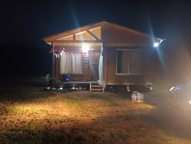 SE VENDE PARCELA CON CABAÑA 36 mts2. construidos, terreno 5.000 MT2