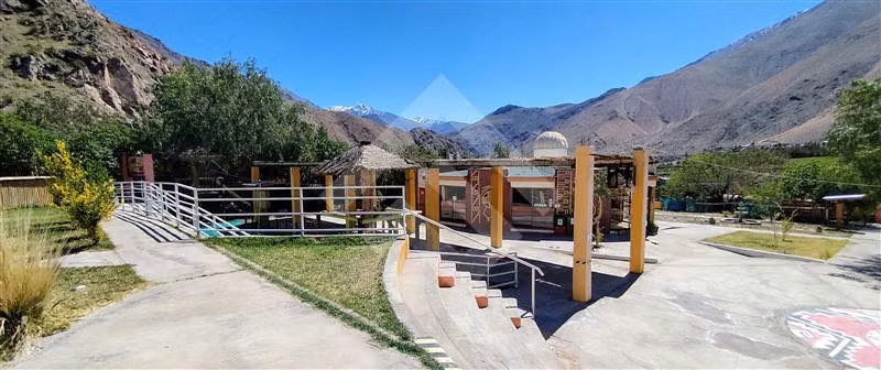 Casa en arriendo de 4 dorm. en Paiguano