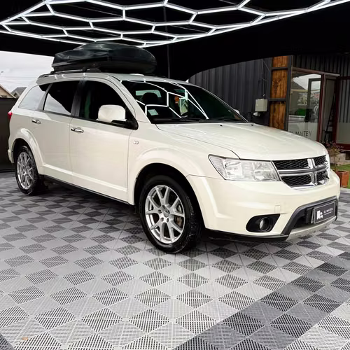 Dodge Journey 2.4 2.4 RT 4X2 AT 5P (2016)