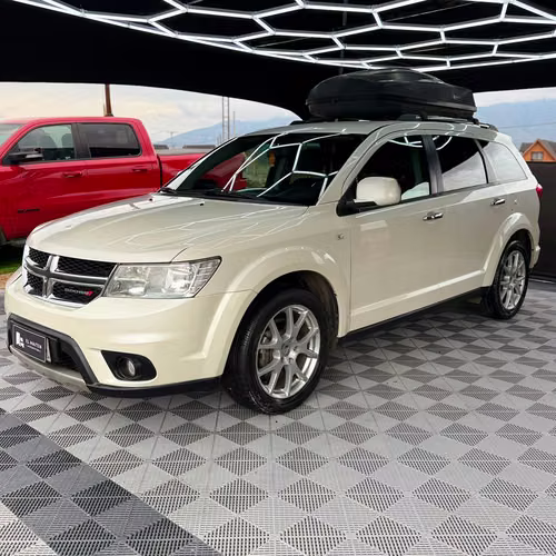Dodge Journey 2.4 2.4 RT 4X2 AT 5P (2016)
