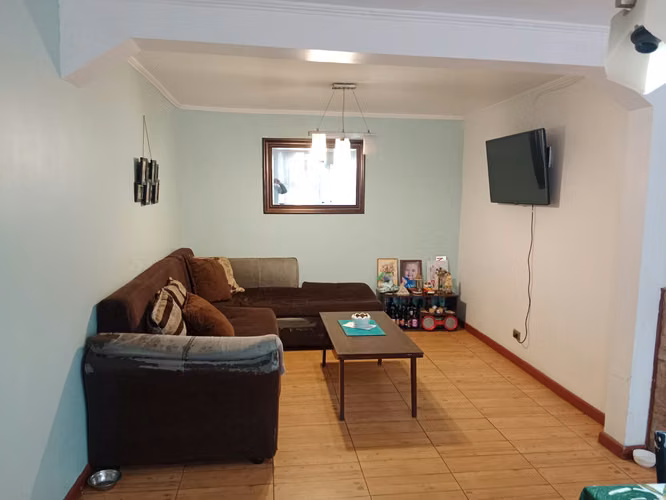 EXCELENTE CASA EN VENTA, GRAN TERRENO 4.280 U.F