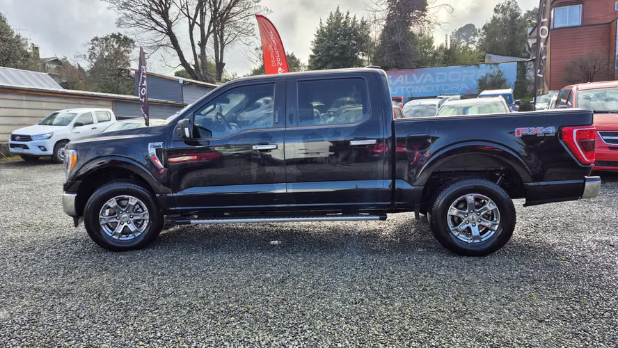 FORD F-150 XLT 5.0 2024 - Imagen 2