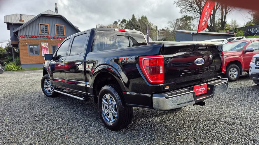 FORD F-150 XLT 5.0 2024 - Imagen 3