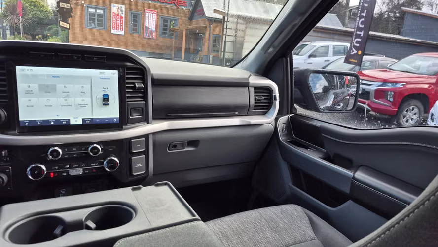 FORD F-150 XLT 5.0 2024 - Imagen 14