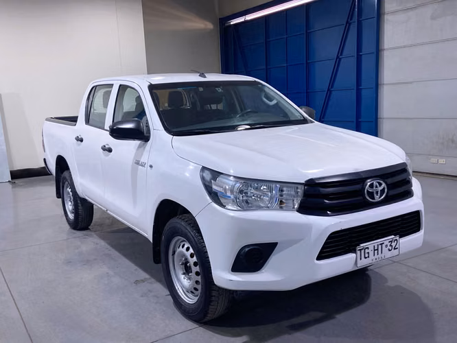 HILUX DX 4X2 TGHT32-SANTIAGO