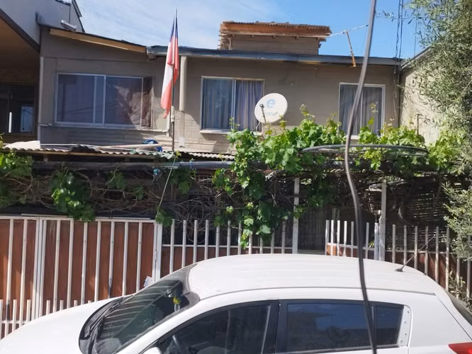 SE VENDE PROPIEDAD UBICADA PASAJE MANUEL HUICHIPOCCO LAMPA