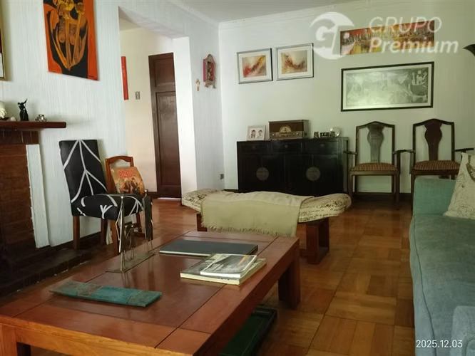 Arriendo amplia casa en exclusivo sector Las Condes - Imagen 5