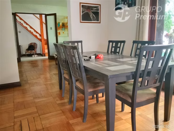 Arriendo amplia casa en exclusivo sector Las Condes - Imagen 7
