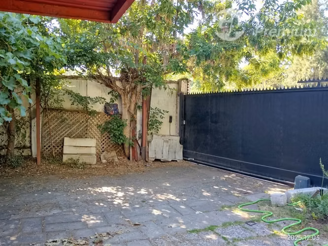 Arriendo amplia casa en exclusivo sector Las Condes - Imagen 23