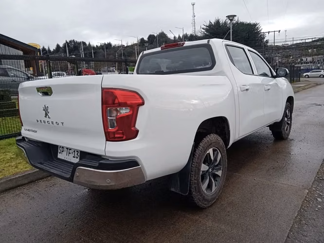 PEUGEOT LANDTREK 2023