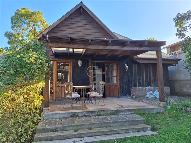 Casa en arriendo de 3 dorm. en Concón