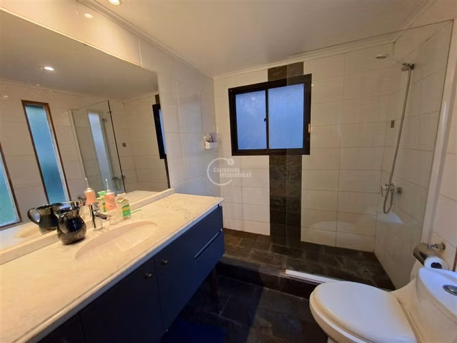 Casa en arriendo de 3 dorm. en Concón