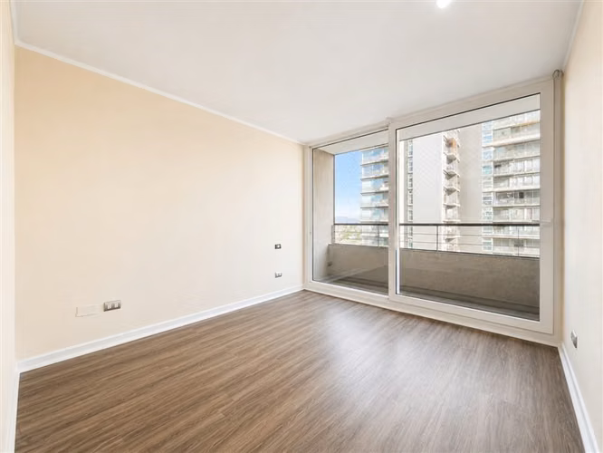 Metro Las Torres Departamento venta 3 dorm. 2 estac. Macul