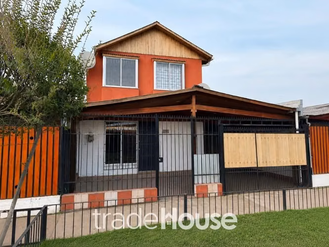 Casa en venta de 3 dorm. en Maipú
