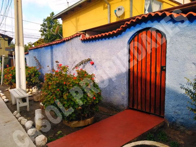 Bonita Propiedad a la Venta en Calle Los Castaños, Lampa.