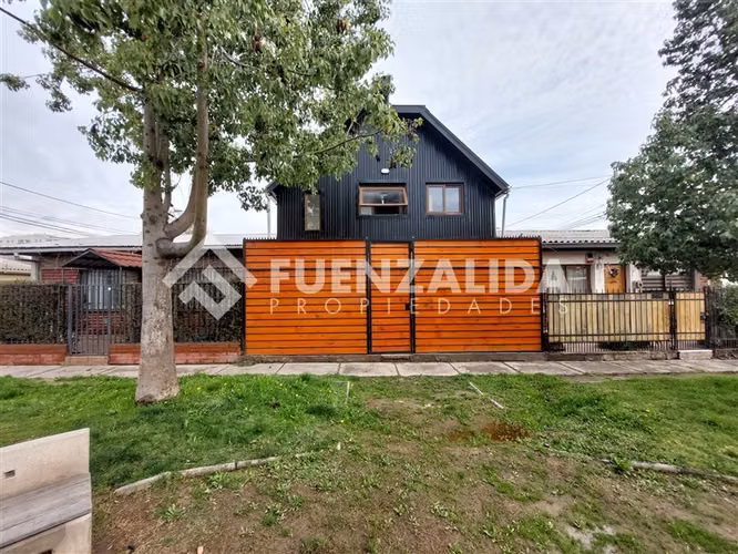 Casa en venta de 3 dorm. en San Miguel