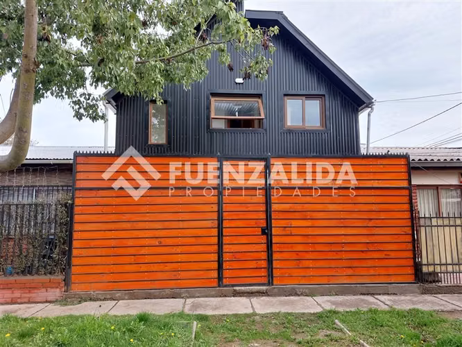Casa en venta de 3 dorm. en San Miguel