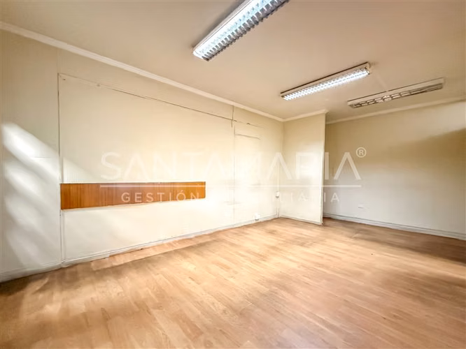 Local Comercial en arriendo en calle Freire, Concepción