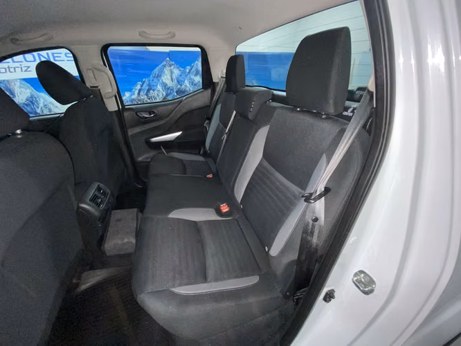 NAVARA XE 4X4 SXCH57-SANTIAGO