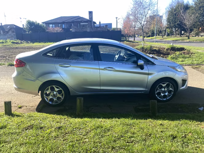 Vendo 2012 Ford fiesta 1.6 se - Imagen 3