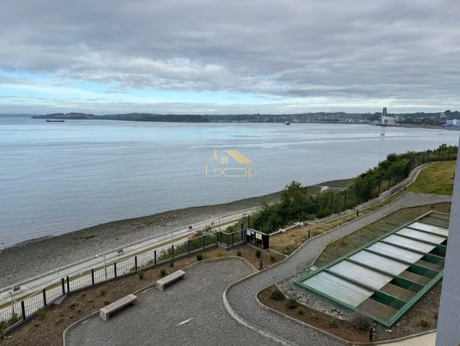Departamento con vista al mar en condominio Terramar