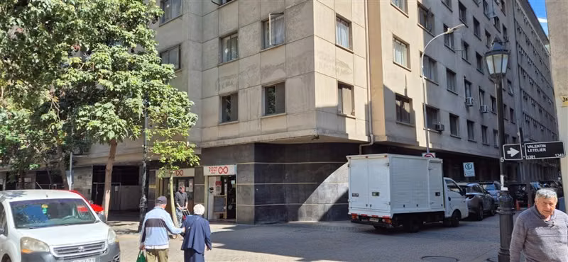 Local Comercial en venta en Santiago / Metro Moneda - Imagen 3
