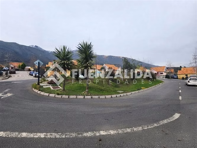 Casa en venta de 3 dorm. en La Florida