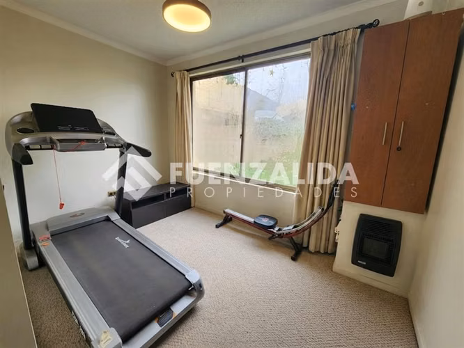 Casa en venta de 3 dorm. en La Florida