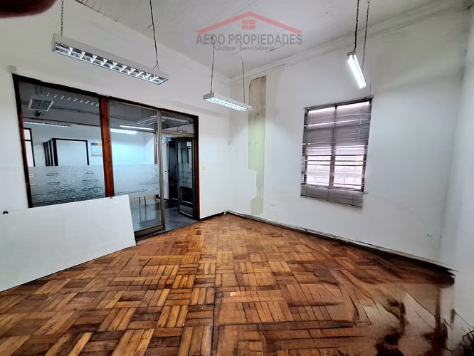Se Arrienda Amplia Casa, Rubro Comercial, en pleno centro de Quillota