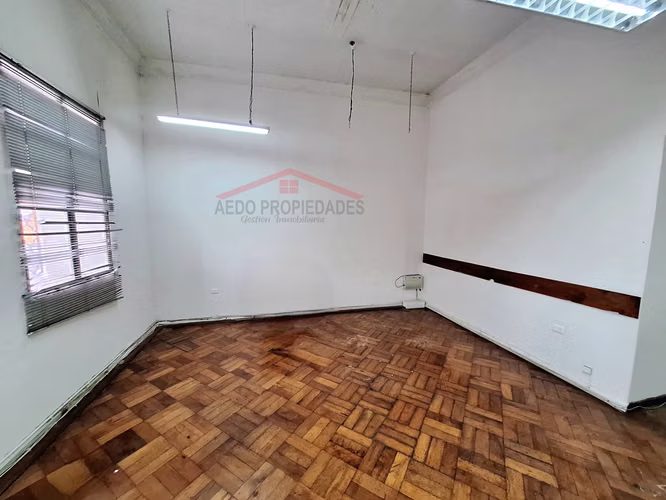Se Arrienda Amplia Casa, Rubro Comercial, en pleno centro de Quillota