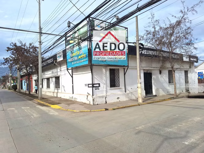 Se Arrienda Amplia Casa, Rubro Comercial, en pleno centro de Quillota