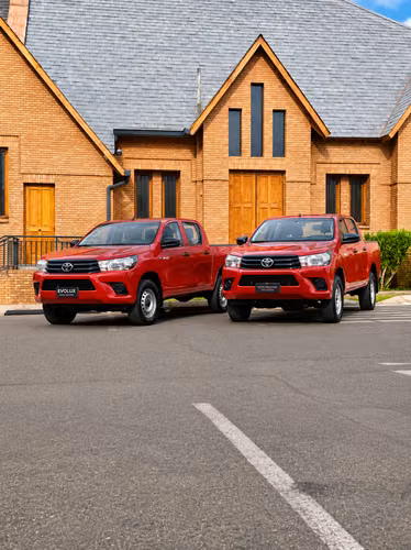TOYOTA HILUX 4X4 2024 TCS