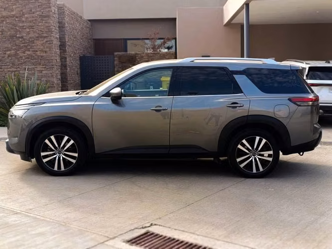 NISSAN PATHFINDER ADVANCE CVT - 2023 | 2615
